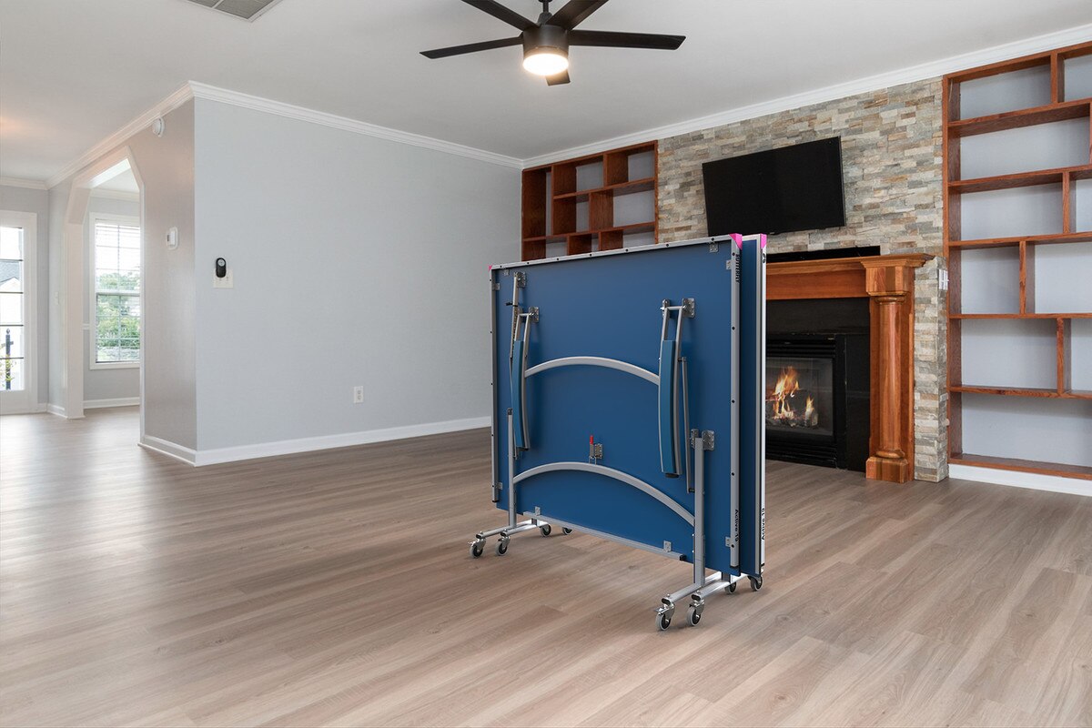 Butterfly Active 19 Table: Table in Living room Folded Up